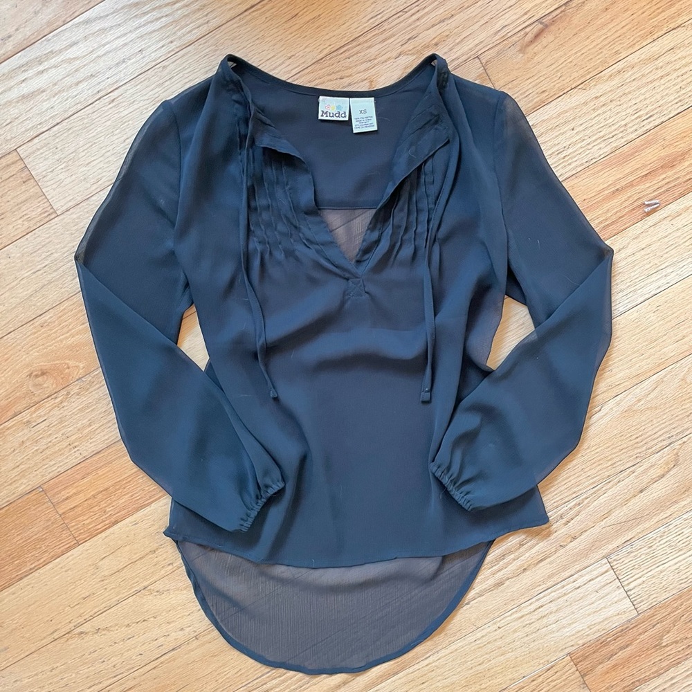 🌻MUDD Sheer Black Top with Tie